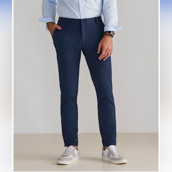 Vineyard Vines Performance On-The-Go Pants - Picture 1 of 6